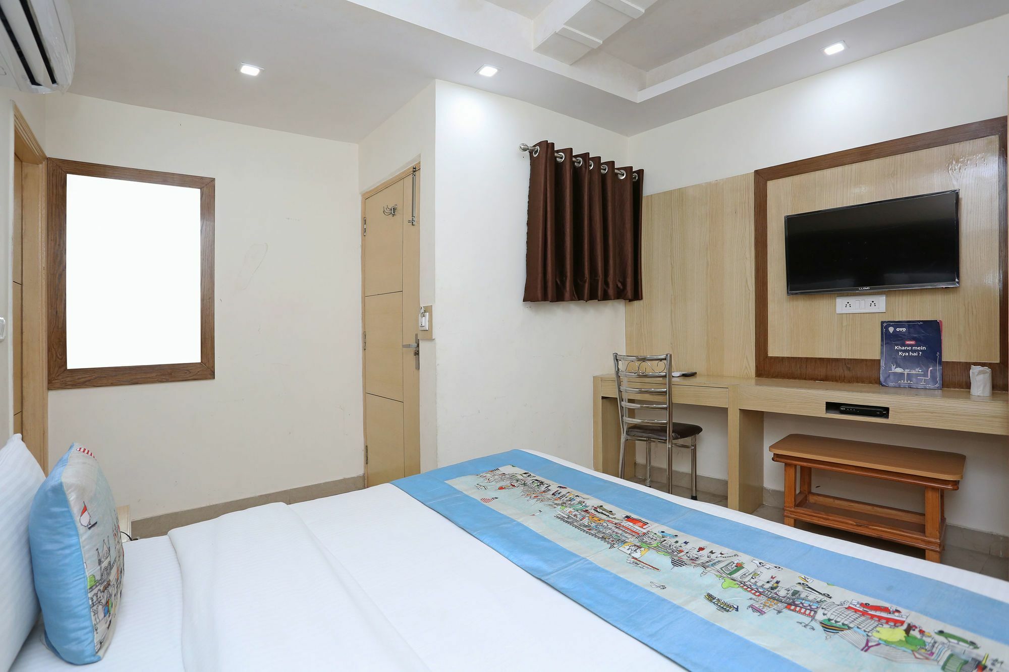 โอโย 9233 โฮเต็ล คอตเทจ ลอร์ด กฤษณะ Hotel นิวเดลี ภายนอก รูปภาพ